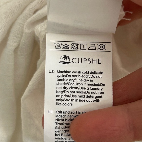 CUPSHE White Sleeveless Romper with Pockets - Picture 8 of 8